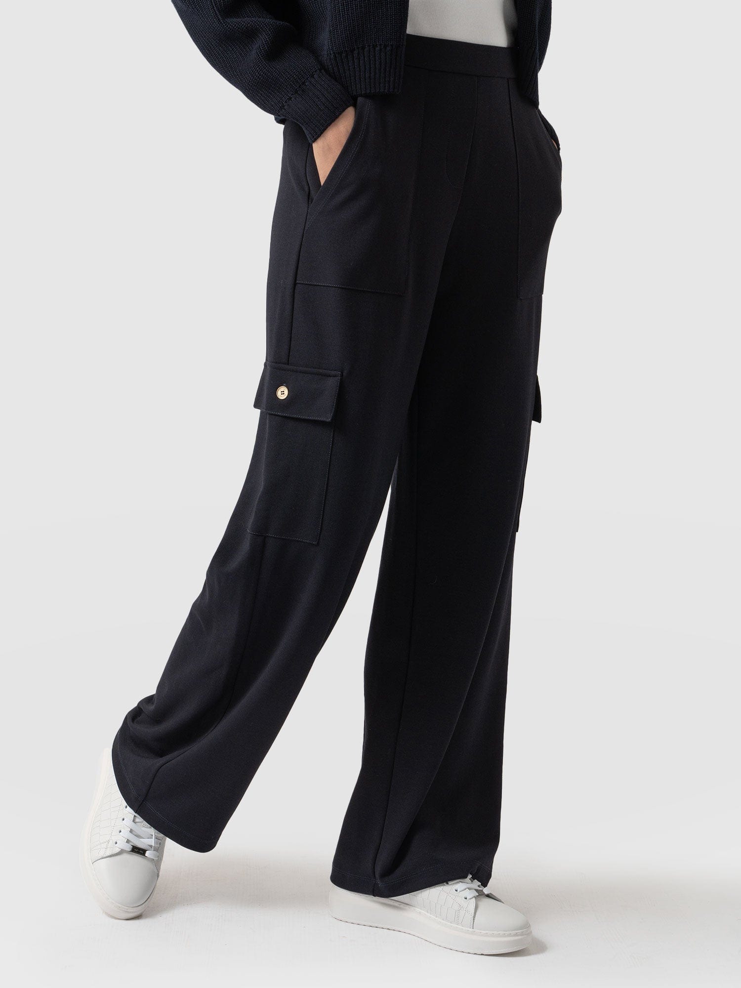 Cargo Chelsea Wide Leg Pant Navy - Women's Trousers | Saint + Sofia® EU